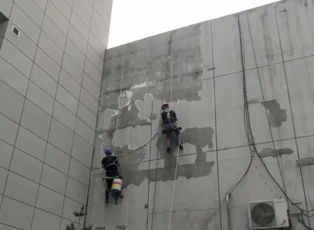 新乡市楼顶漏水维修公司分享下新乡市外墙防水的注意事项