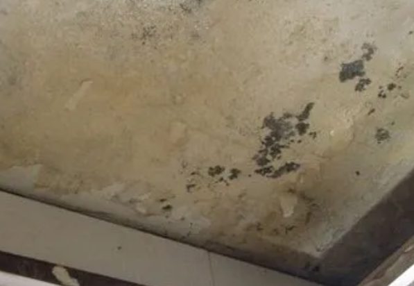 新乡市阳台漏水维修公司分享下新乡市卫生间渗水维修需要注意哪些问题。